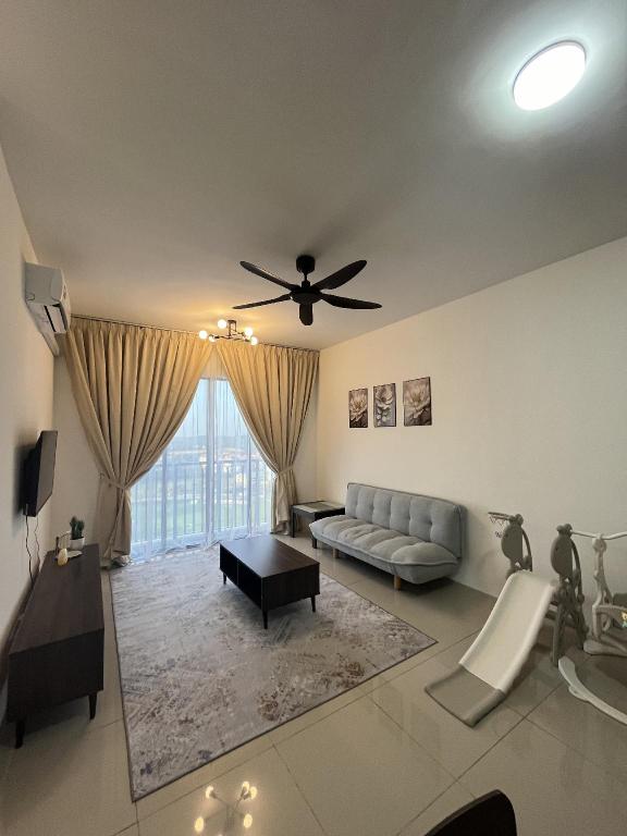Fa Homestay Klia 2Nd Unit — 4-Star Luxury Hotel in Kampung Baharu Nilai, Malaysia