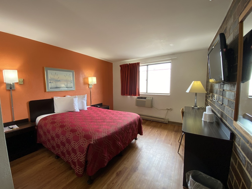 Reliance Inn - photo 8