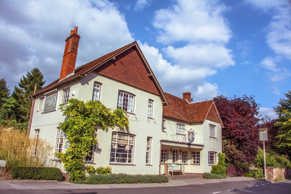 The Thomas Lord — 4-Star Luxury Hotel in Petersfield, United Kingdom
