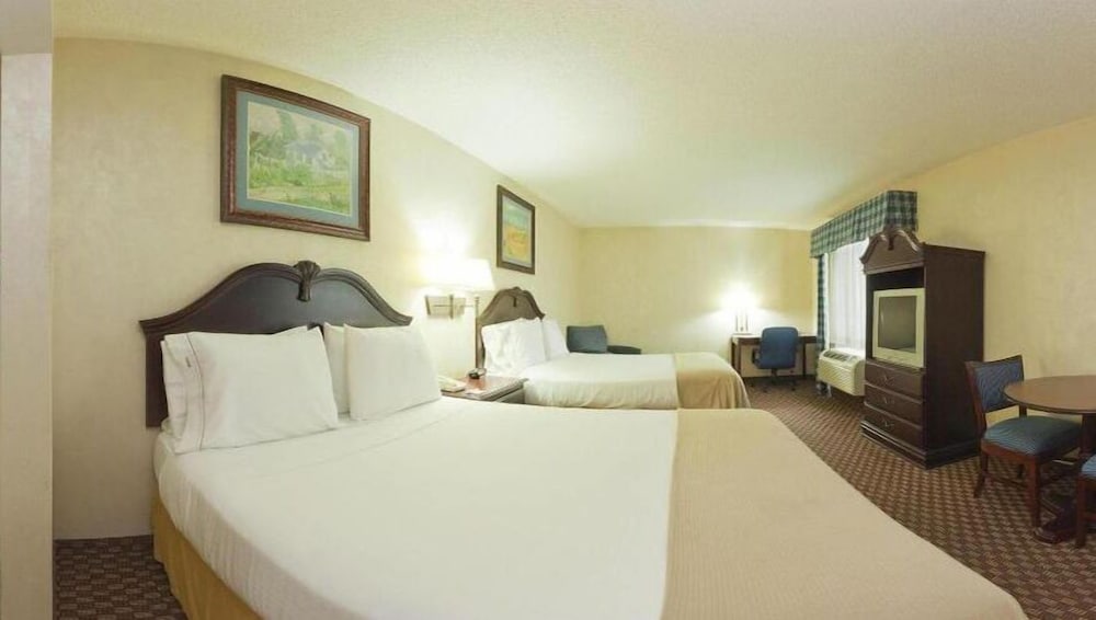 Holiday Inn Express Hotel & Suites Frankfort by IHG - photo 11