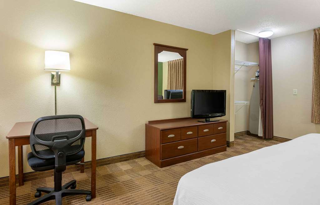 Extended Stay America Suites Chicago Schaumburg I90 - photo 16
