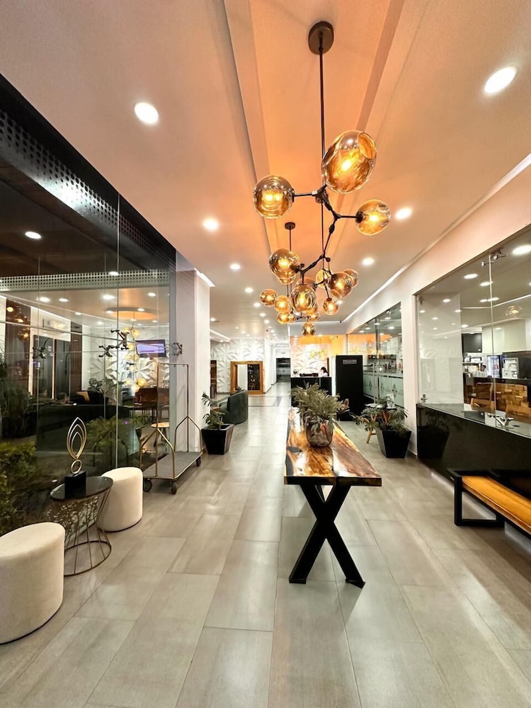Hotel Bugari Aeropuerto Guadalajara — hotel in El Salto