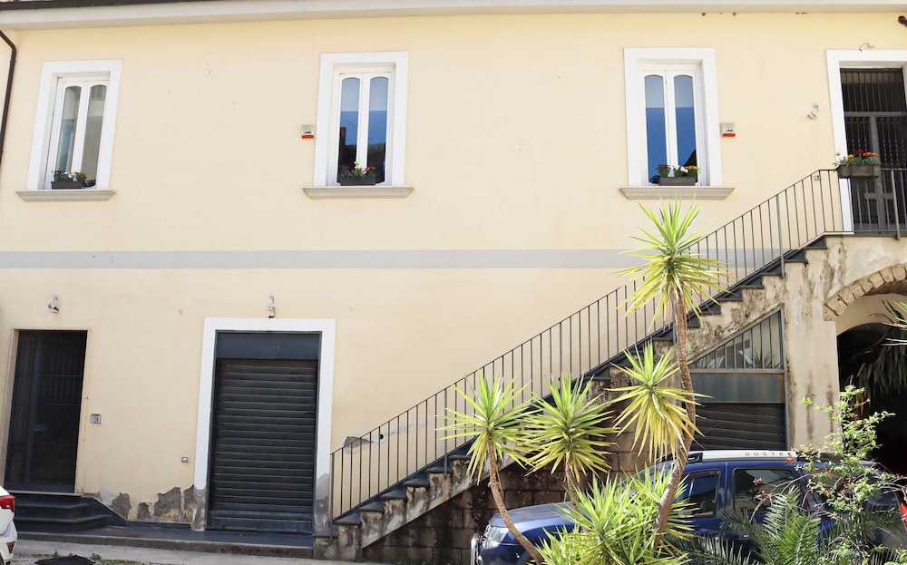 All'Ombra Della Reggia — 4-Star Luxury Hotel in Caserta, Italy