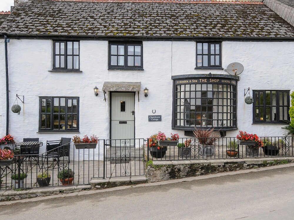 Church View Cottage — 4-Star Luxury Hotel in Looe, United Kingdom