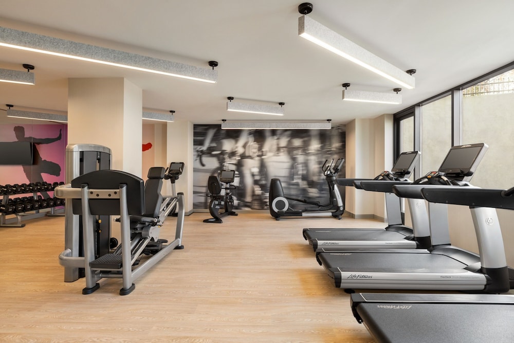 Marriott New York JFK Airport - photo 16