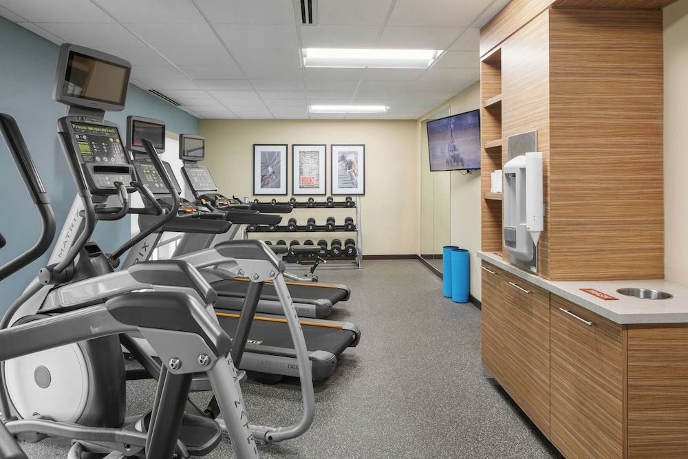 TownePlace Suites by Marriott Tampa South - photo 14