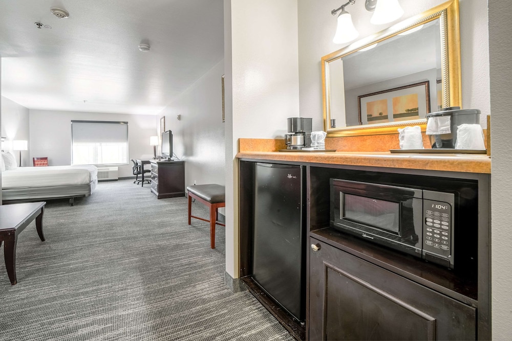 Country Inn & Suites by Radisson Ontario at Ontario Mills CA - photo 47