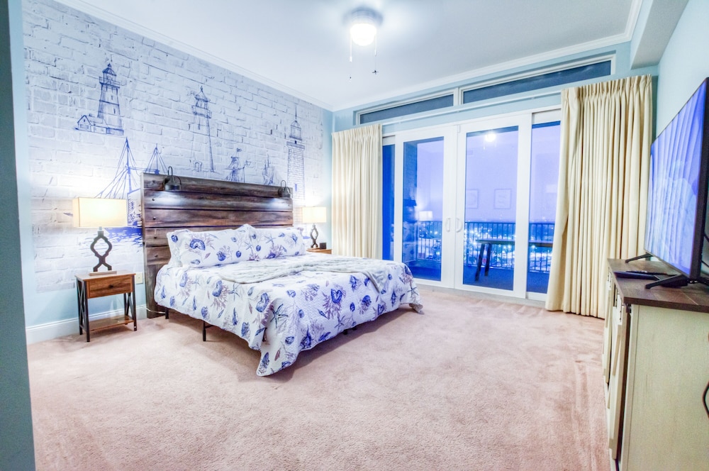 Laketown Wharf Resort by Aneliya's Rentals - photo 192