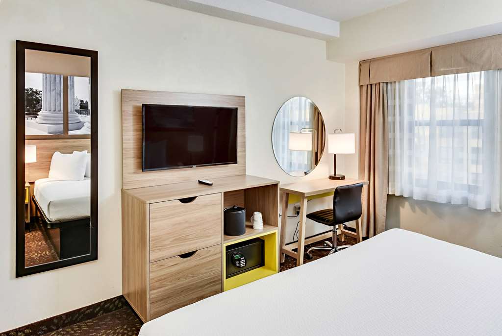 Days Inn by Wyndham Washington DC Connecticut Avenue - photo 16