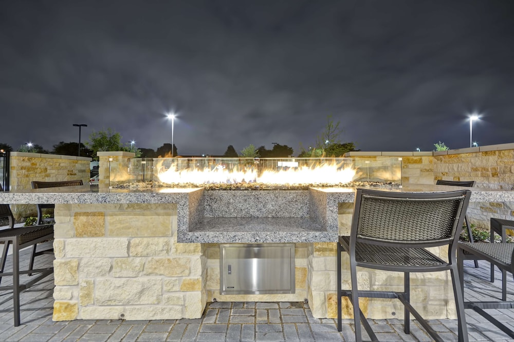 Home2 Suites by Hilton Dallas Addison - photo 37
