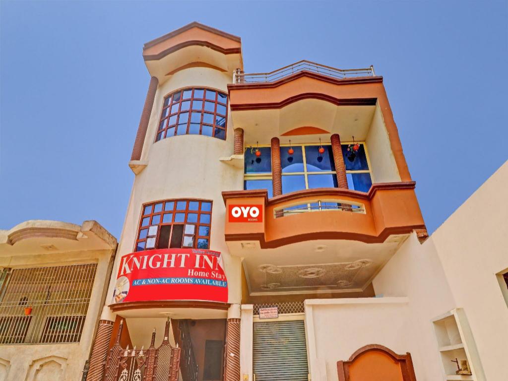 Oyo 89068 Hotel M.G. Palace in Agra, India