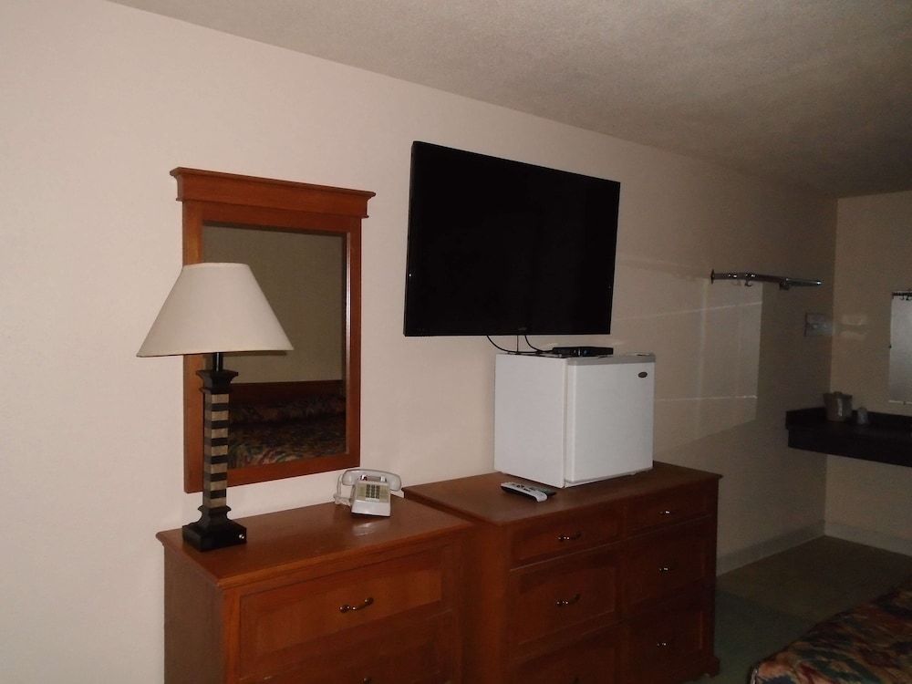 Arrowhead Inn - photo 12