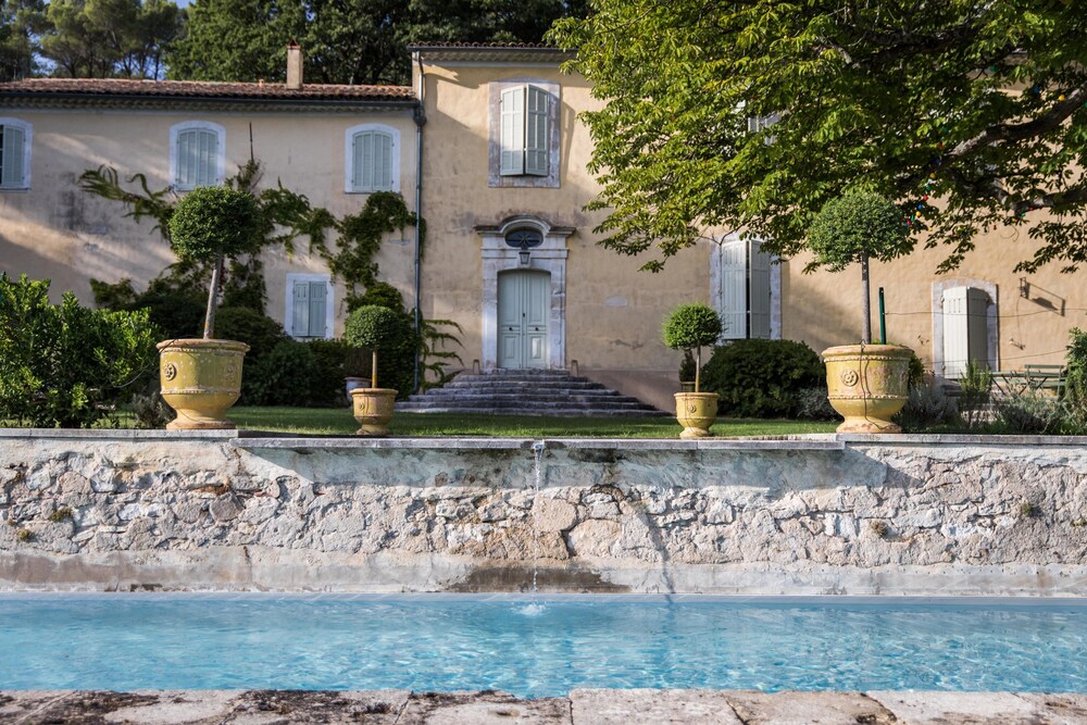 La Bastide de Ganay — 4-Star Luxury Hotel in Aix-En-Provence, France