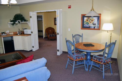 Sebastopol Inn - photo 60