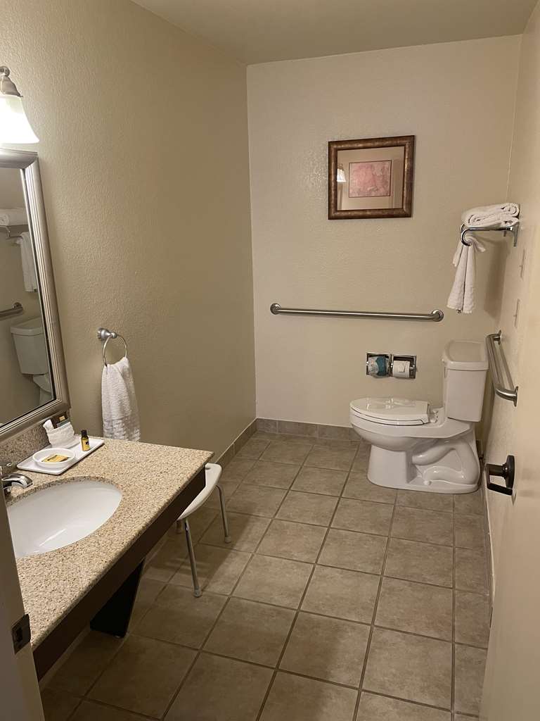 Best Western Plus Edmonds Harbor Inn - photo 44