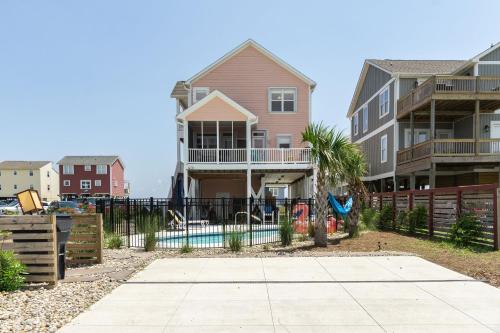 40 East Peach Bound by Oak Island Accommodations - photo 25