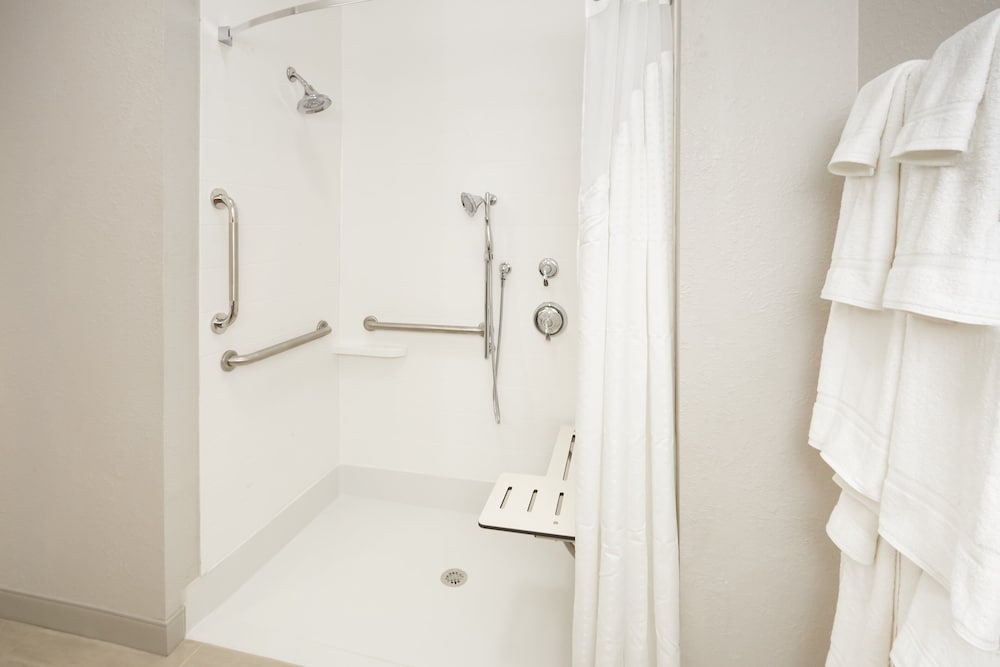 Holiday Inn Express & Suites Chicago North Shore Niles by IHG - photo 22