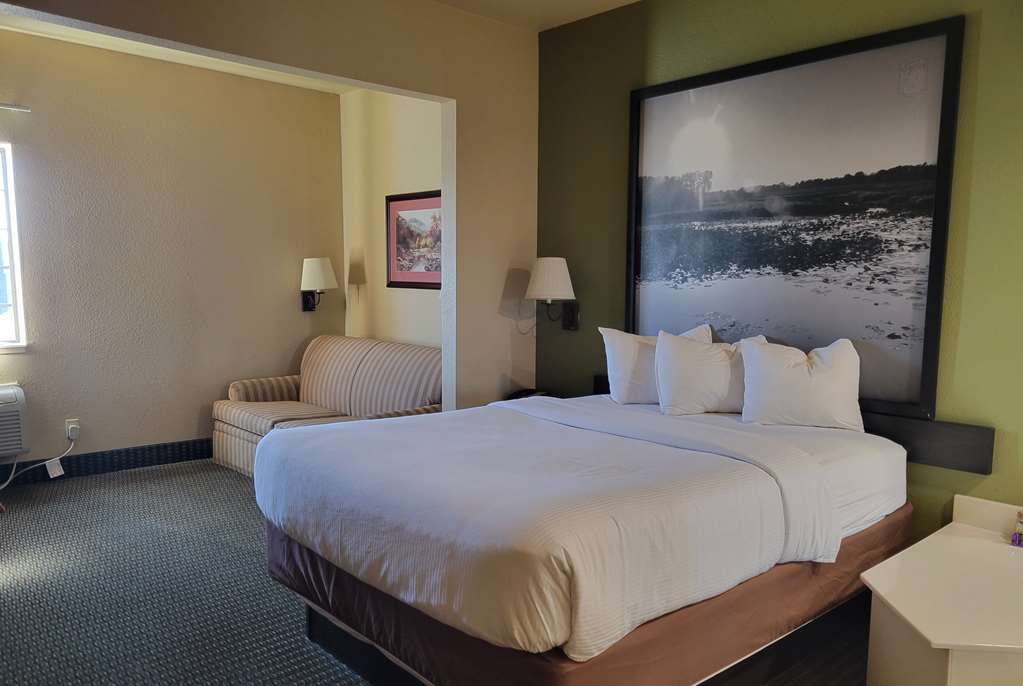 Super 8 by Wyndham Troy - photo 17