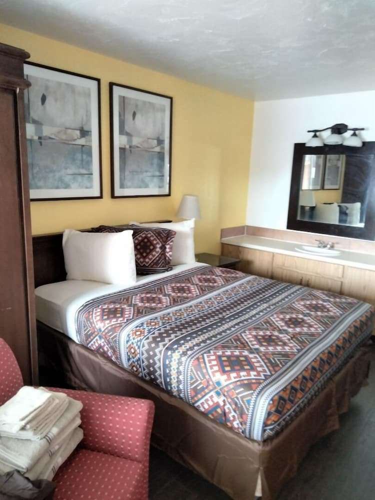 Vernals Best Value Inn - photo 6