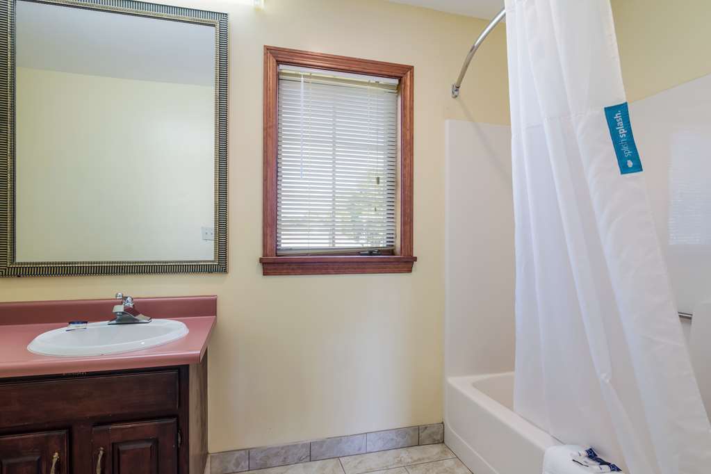 Americas Best Value Inn Scarborough Portland - photo 29
