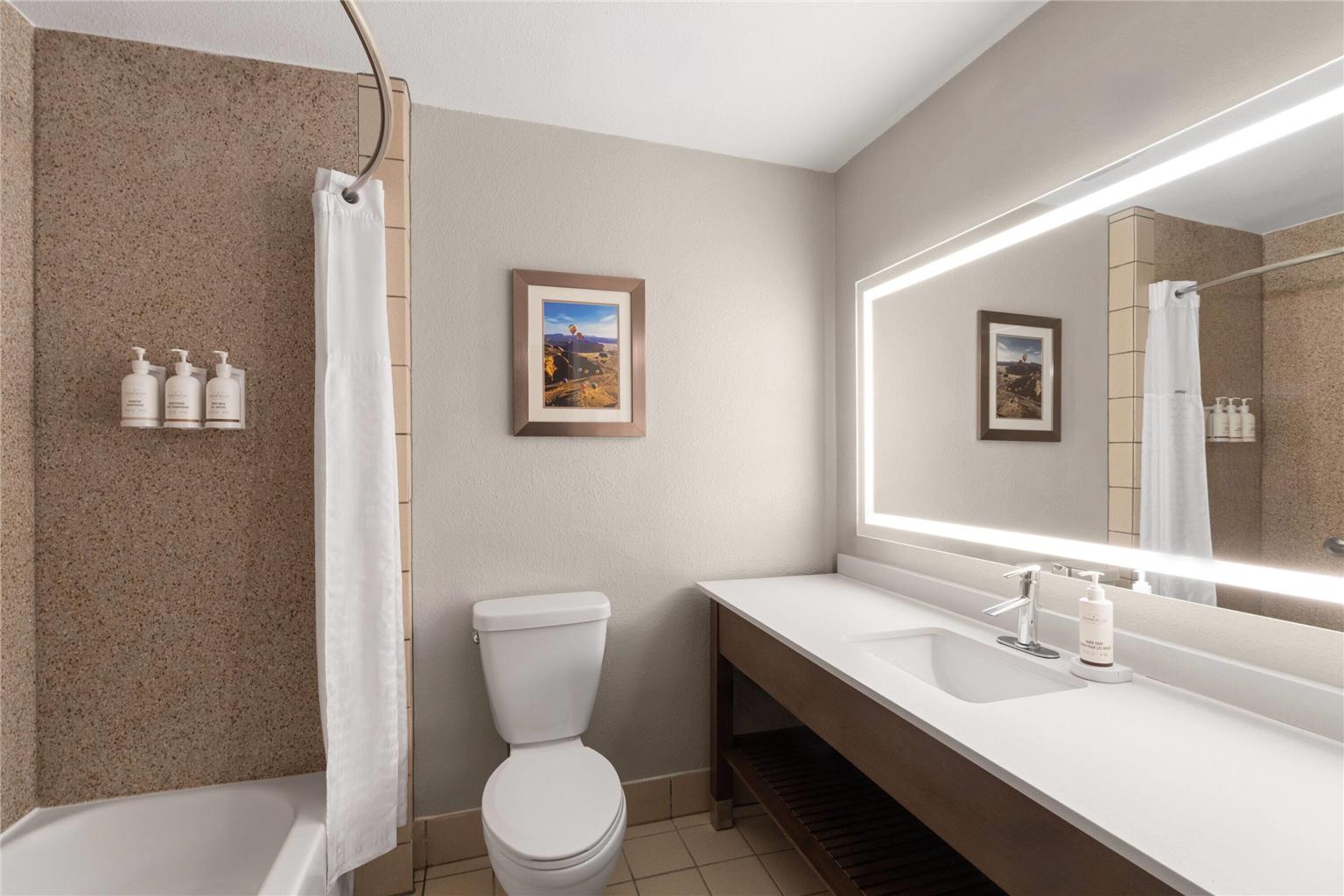 La Quinta Inn & Suites by Wyndham Gallup - photo 35