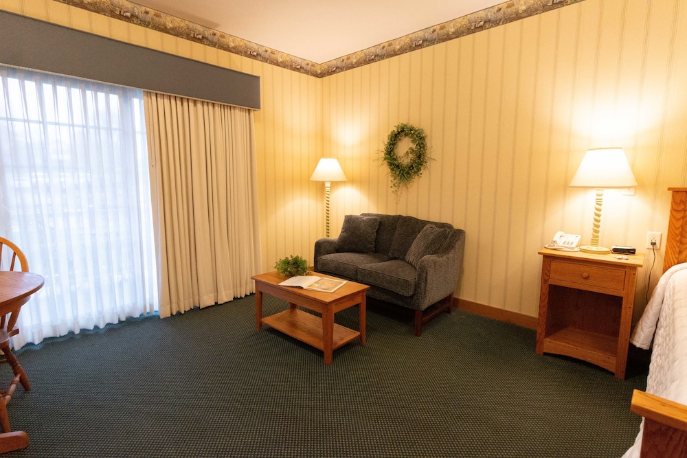 Essenhaus Inn & Conference Center - photo 18
