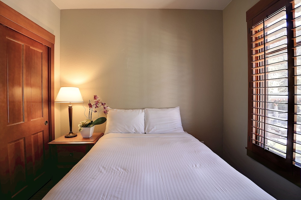 The Village at Palisades Tahoe - photo 7