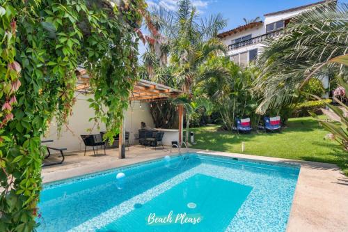 Casa del Viento Large Family Villa with Private Pool in Golden Zone — 4-Star Luxury Hotel in Bucerias, Mexico