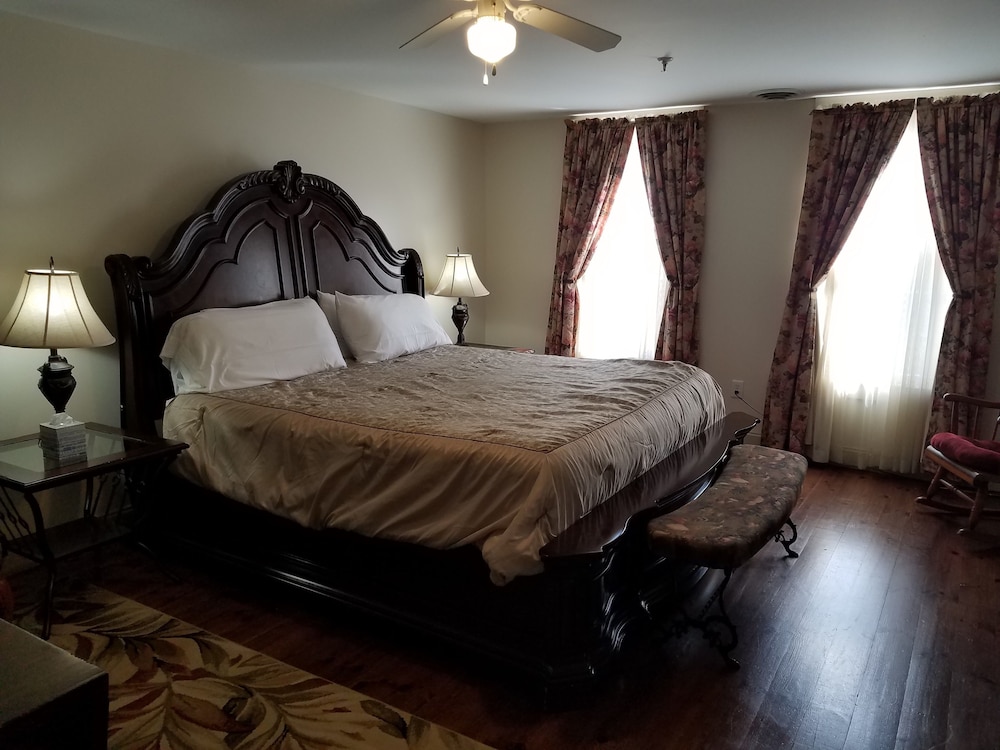 Tilton Inn - photo 6