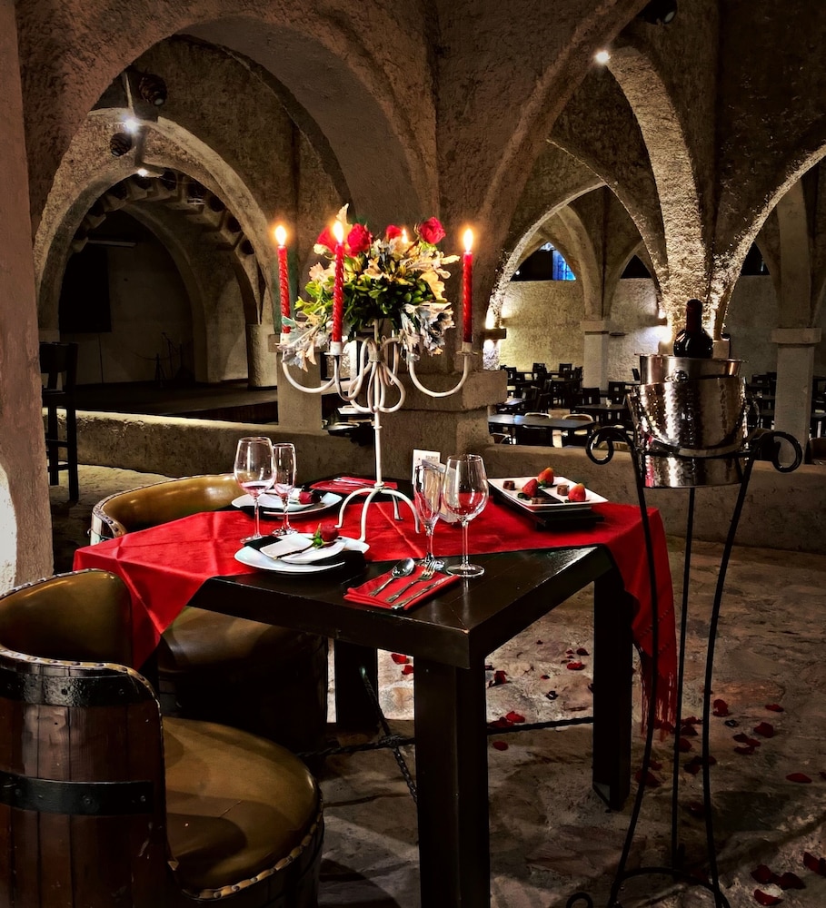 Couples dining
