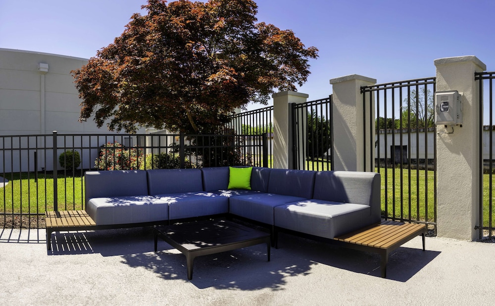 Hampton Inn Kinston - photo 48