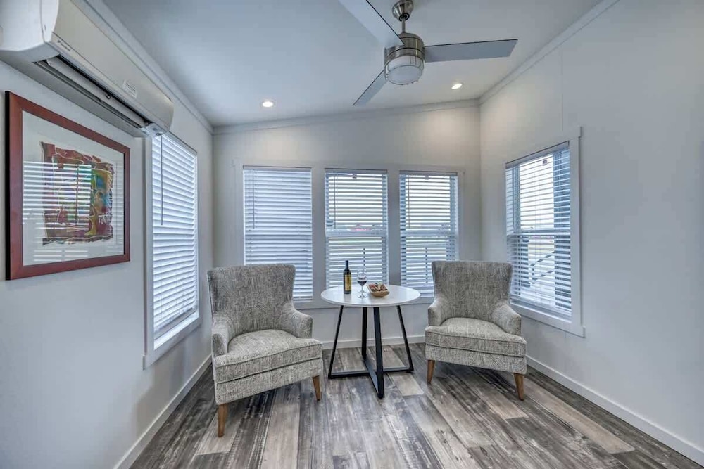 Resort at Fredericksburg Unit 13 - photo 2