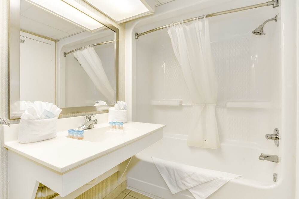 Camelot By The Sea Unit 1407 - photo 5