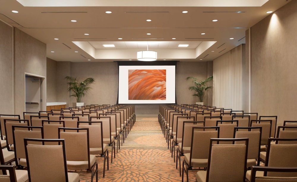 Homewood Suites by Hilton Miami Dolphin Mall - photo 30