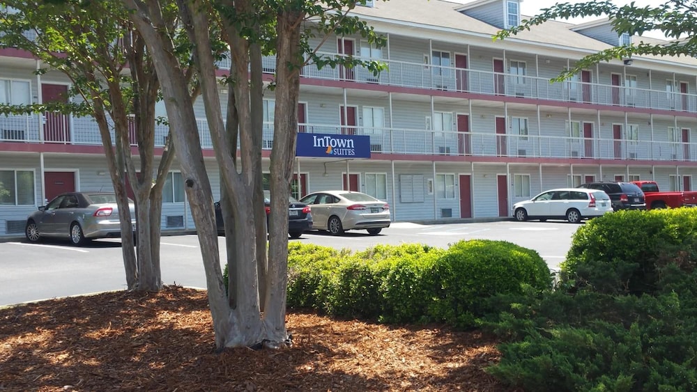 InTown Suites Extended Stay Birmingham AL Hoover - photo 20