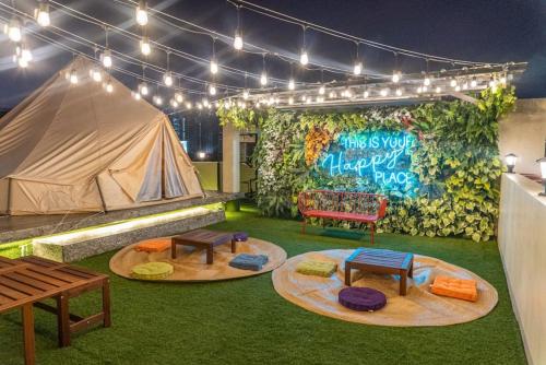 Maria Deck Urban Glamping - last minute hotel in Manila