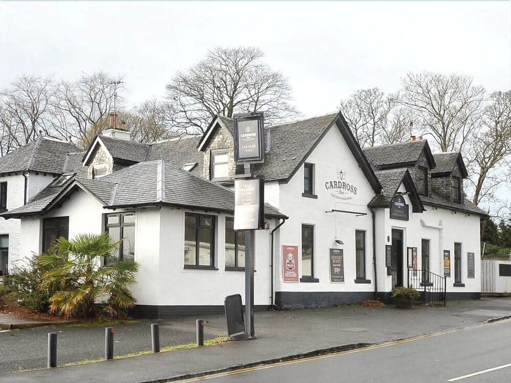 Cardross Inn - carbon neutral hotel in Dumbarton