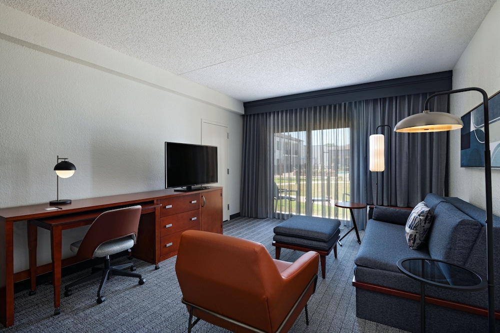 Courtyard by Marriott Fort Worth University Drive - photo 17