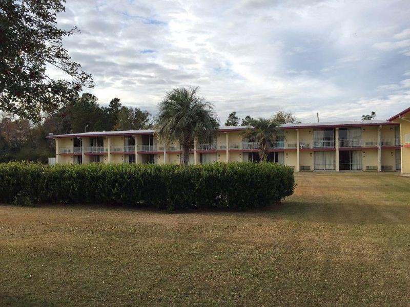 Sunset Inn Manning - photo 15