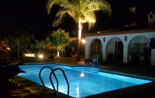 Villa Val de Rosa — 4-Star Luxury Hotel in Chiclana De La Frontera, Spain