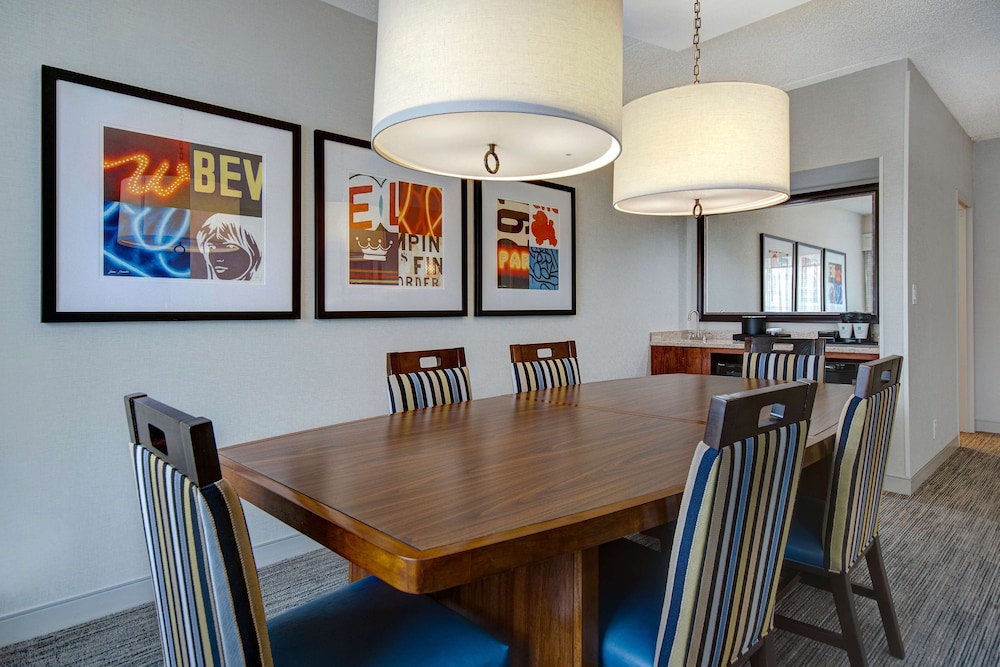 Embassy Suites by Hilton Detroit Metro Airport - photo 15