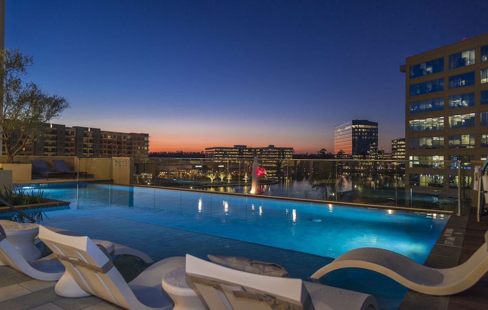 Embassy Suites by Hilton The Woodlands at Hughes Landing - photo 26
