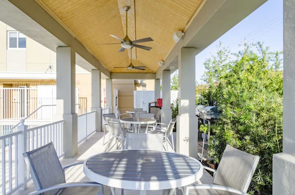 Candlewood Suites Miami Intl Airport 36th St by IHG - photo 43