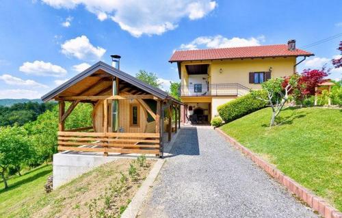 Secluded holiday house Glavnica Donja Zagreb 23154 — 4-Star Luxury Hotel in Bjelovar, Croatia