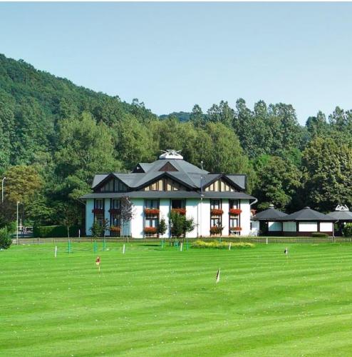 Landhotel Naafs Häuschen — Lohmar — photo 2