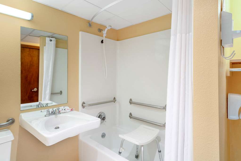Days Inn by Wyndham Scranton PA - photo 18