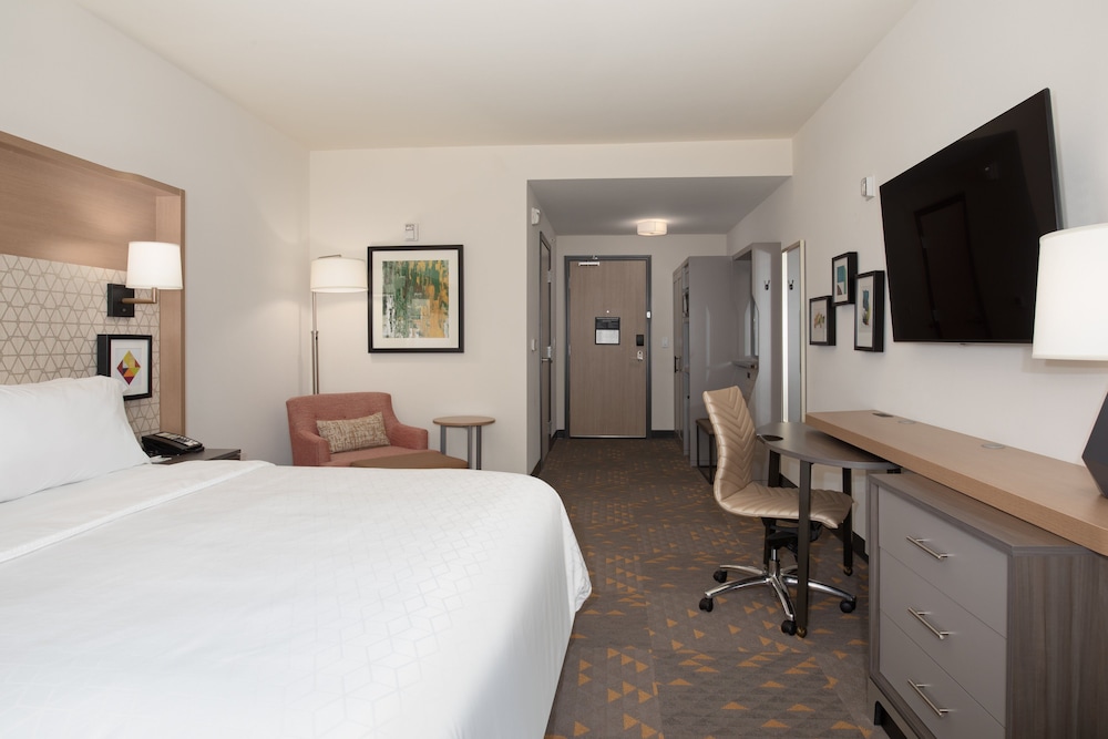 Holiday Inn Glendale Stadium & Ent Dist by IHG - photo 11
