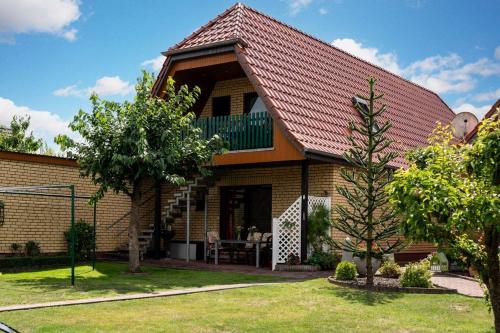 Ferienwohnung mit Gartenblick — 4-Star Luxury Hotel in Rechlin, Germany