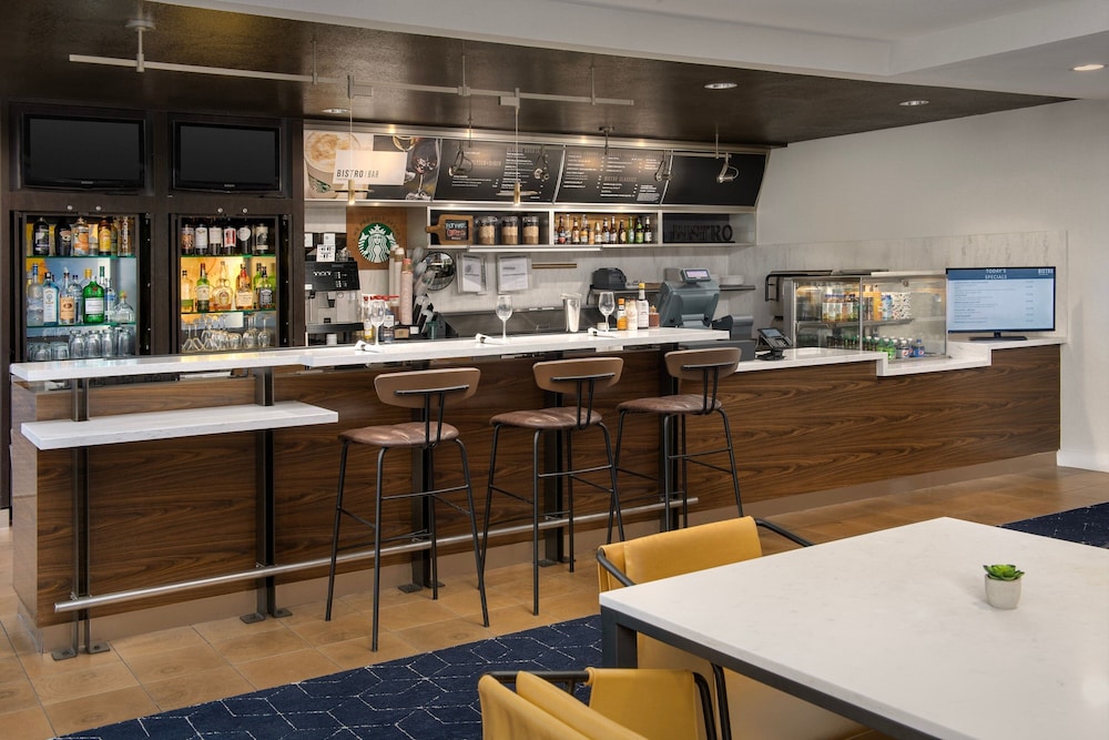 Courtyard by Marriott San Diego Carlsbad - photo 31