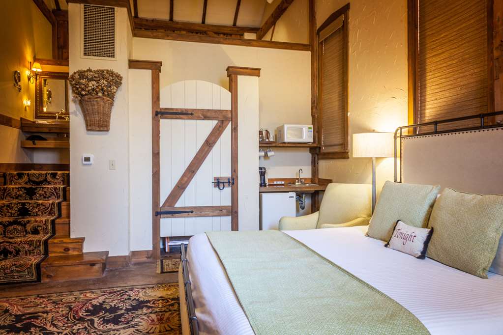 The Inn At Leola Village - photo 10